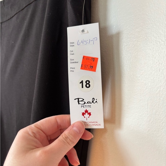 🎉4/30$🎉 Bali Petites Trousers – Size 18 - Picture 3 of 5